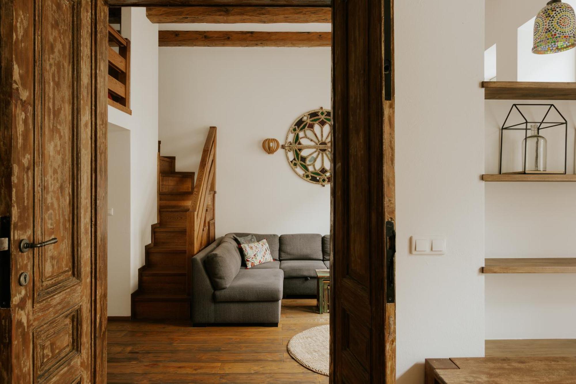Apartment Split Level