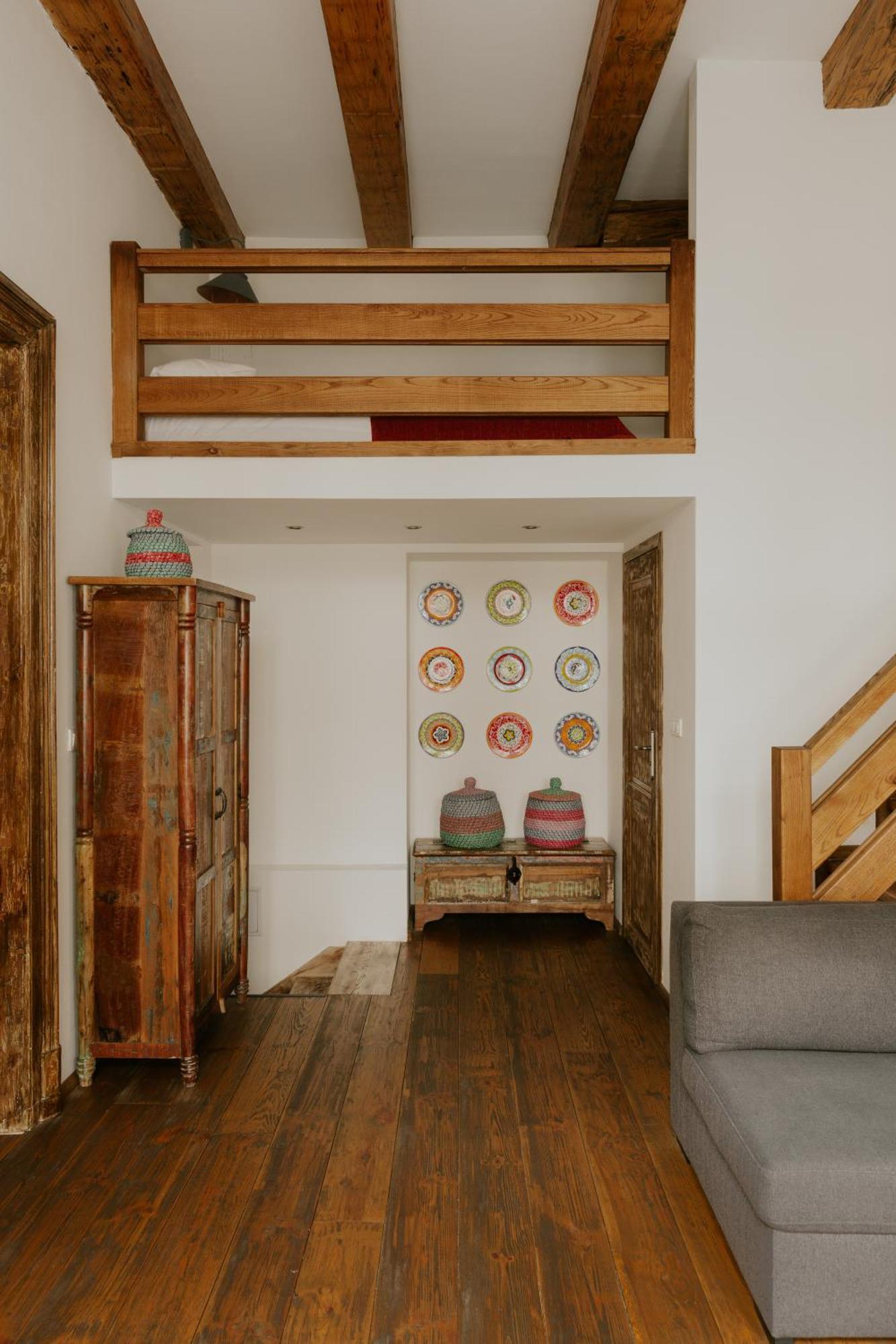 Apartment Split Level