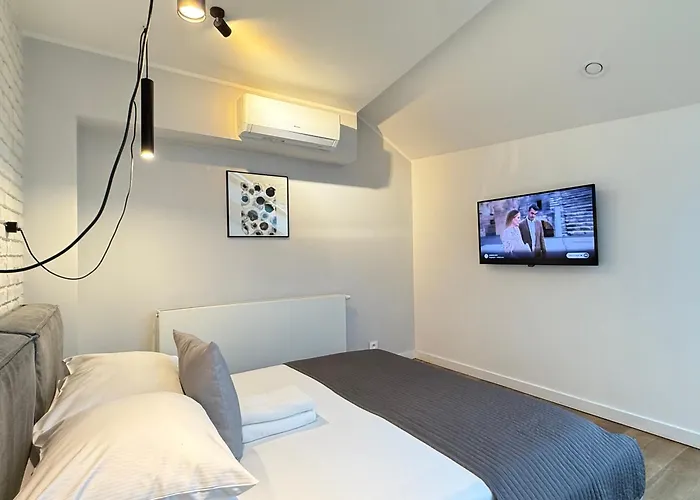 Mint Luxury Apartments At The Main Square